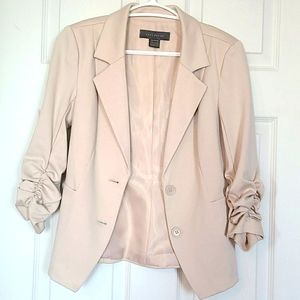 Suzy Shier Cream Blazer, XS